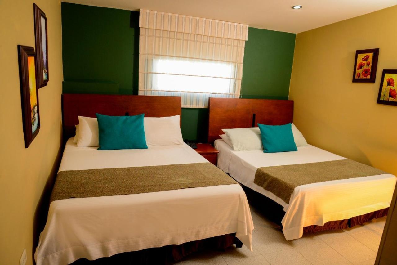 Hotel Prado 34 West Μπουκαραμάνγκα Εξωτερικό φωτογραφία