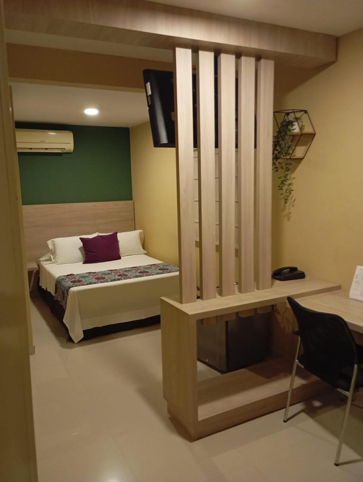 Hotel Prado 34 West Μπουκαραμάνγκα Εξωτερικό φωτογραφία