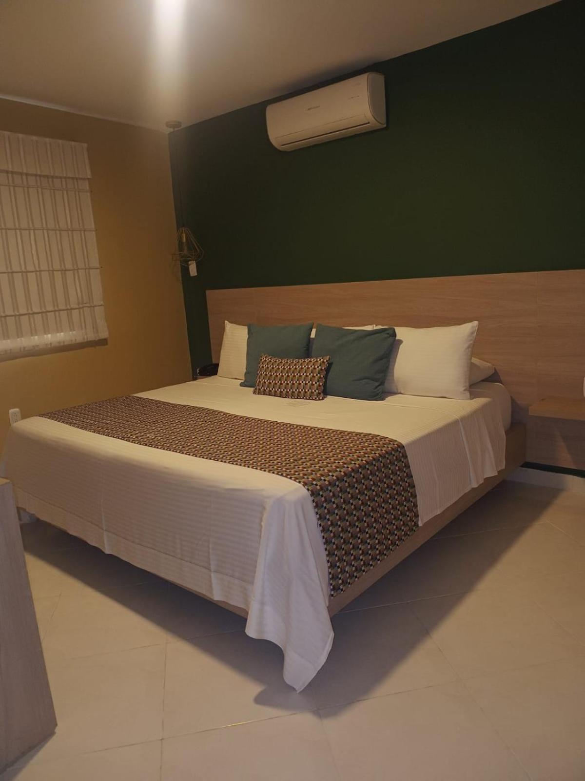 Hotel Prado 34 West Μπουκαραμάνγκα Εξωτερικό φωτογραφία