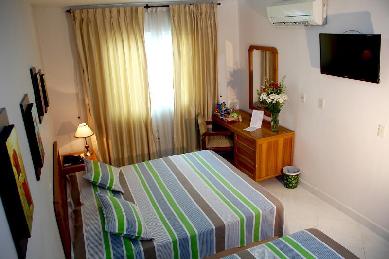 Hotel Prado 34 West Μπουκαραμάνγκα Εξωτερικό φωτογραφία